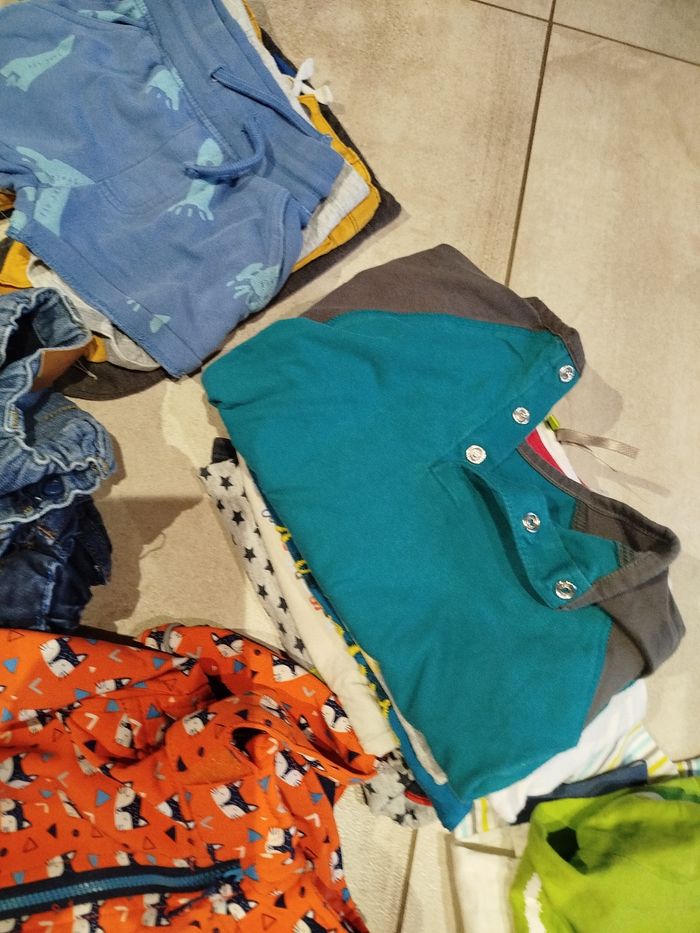 Lot vêtements garçon taille 9 mois - photo numéro 4