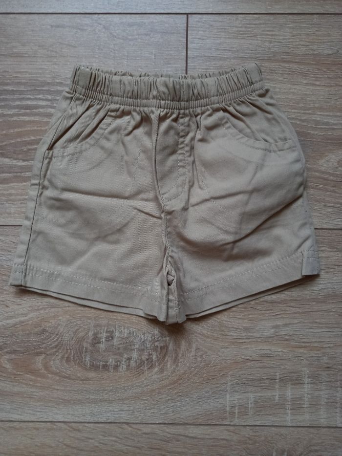Short uni beige 3 mois