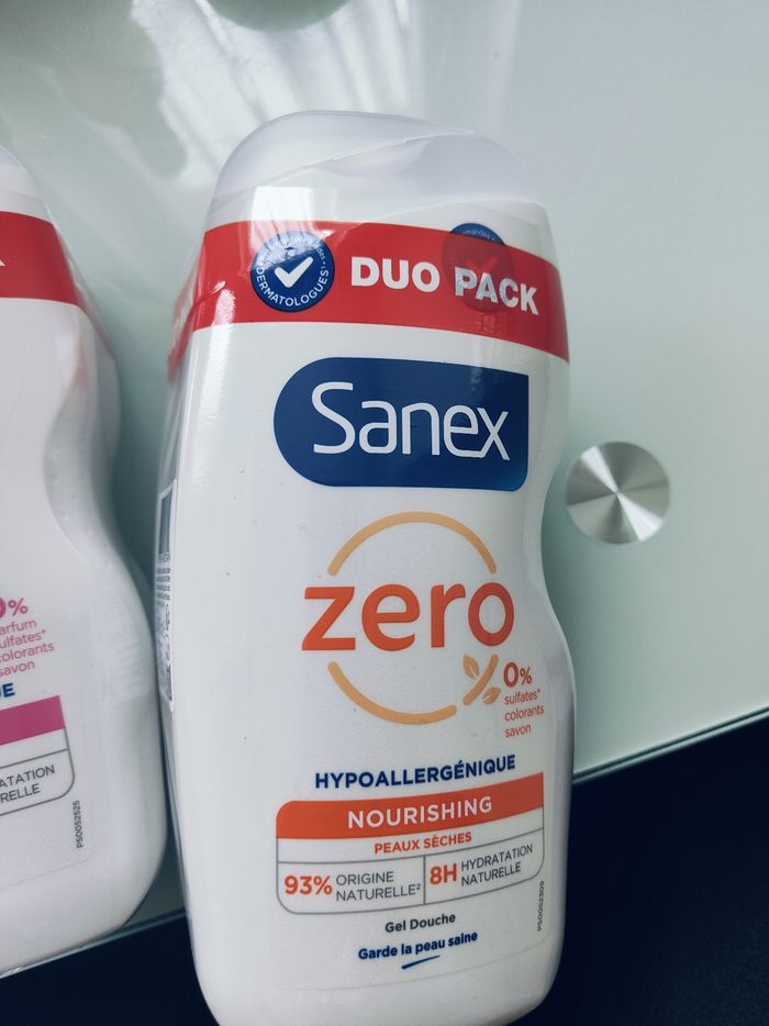 Lot de 4 gels douche sanex Zéro