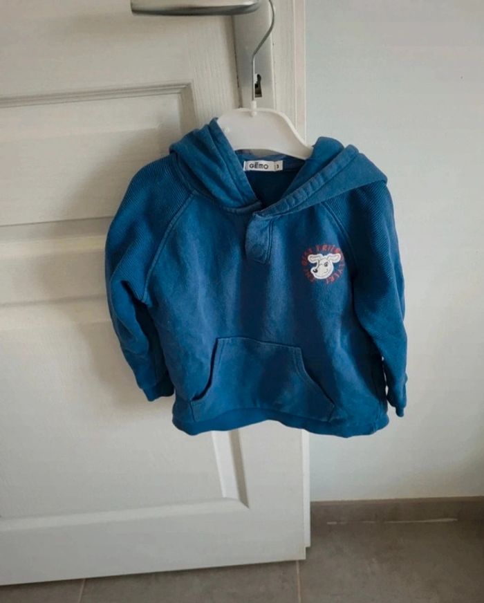 Sweat à capuche garçon bleu  taille 3 ans