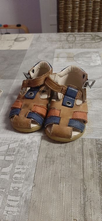 Sandalettes taille 19