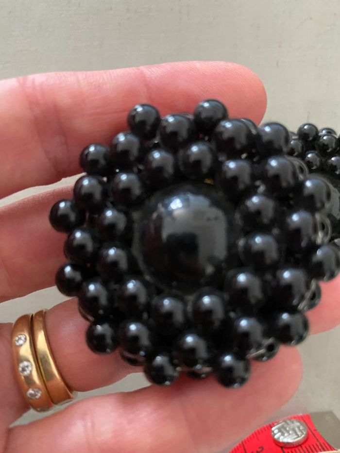 Boucles d’oreilles rondes vintage en perles noires - photo numéro 10