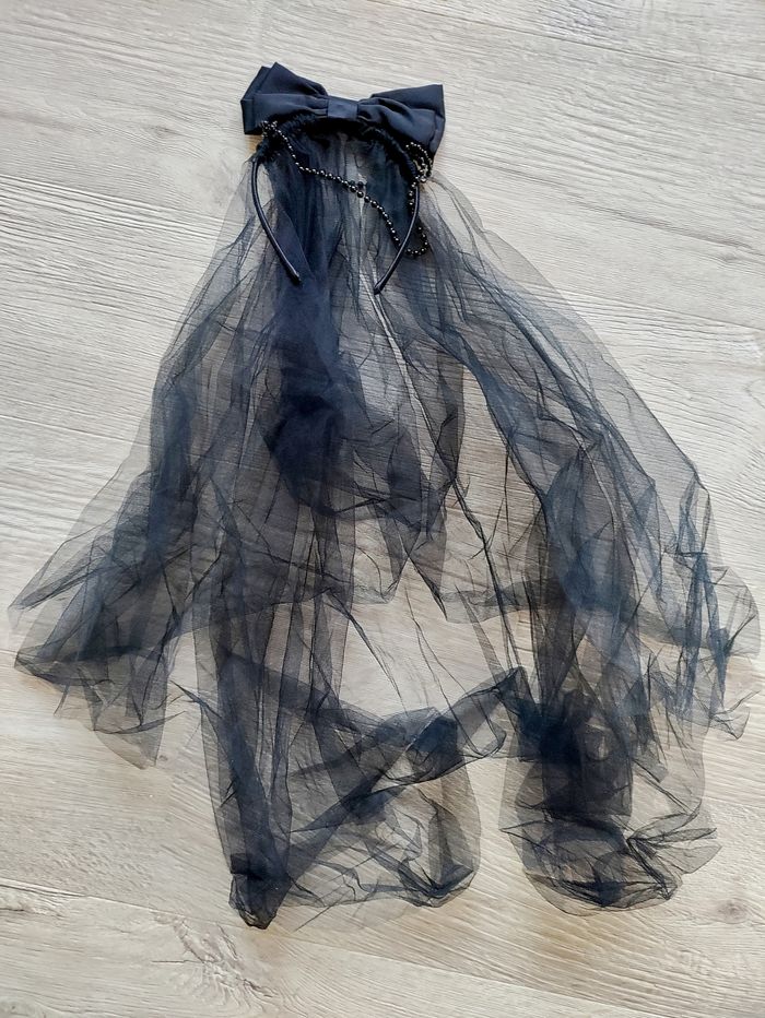 Robe sorcière sequins tulle - photo numéro 9