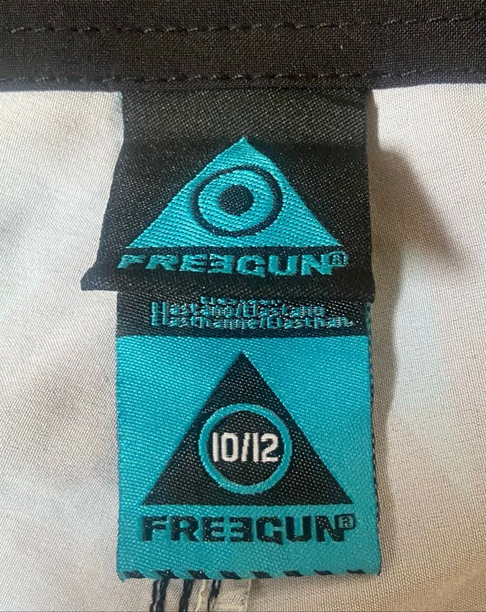 Short »Freegun »motifs têtes de mort - photo numéro 6