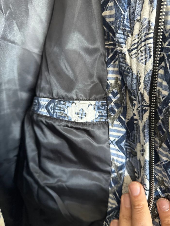 Veste Frilivin neuve imprimé géométrique – Taille XL - photo numéro 7