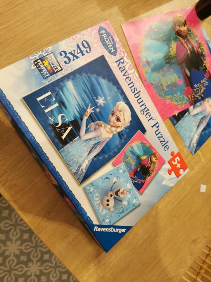 Puzzles 3x49 pièces Reine des neiges