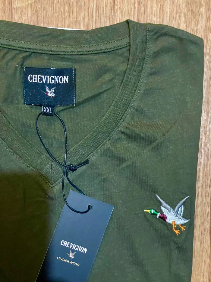 t-shirt chevignon taille XXL - photo numéro 2