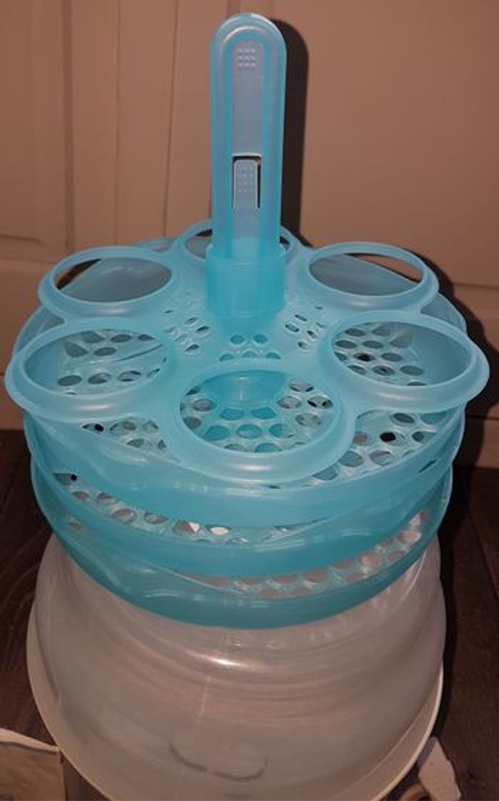 Stérilisateur Express 6 biberons Très bon état Avent - photo numéro 2