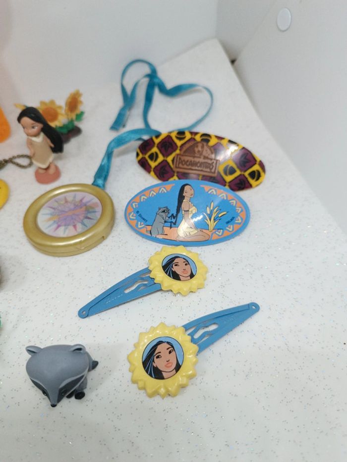 Pocahontas princesse Disney collier boussole barrette clip Animator animator's figurine miroir - photo numéro 5