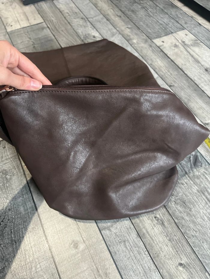 Sac avec pochette intérieur plus porte monnaie . - photo numéro 11