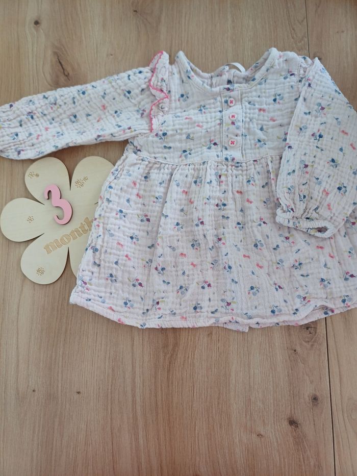 Robe.