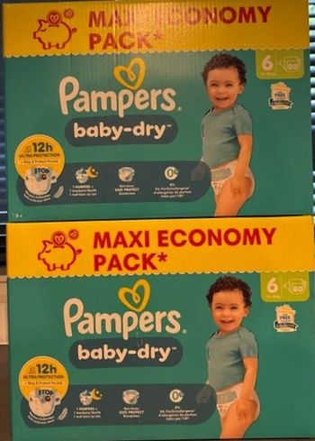 Deux cartons de couches Pampers taille 6