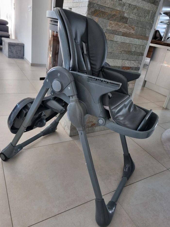 Chaise haute - photo numéro 2