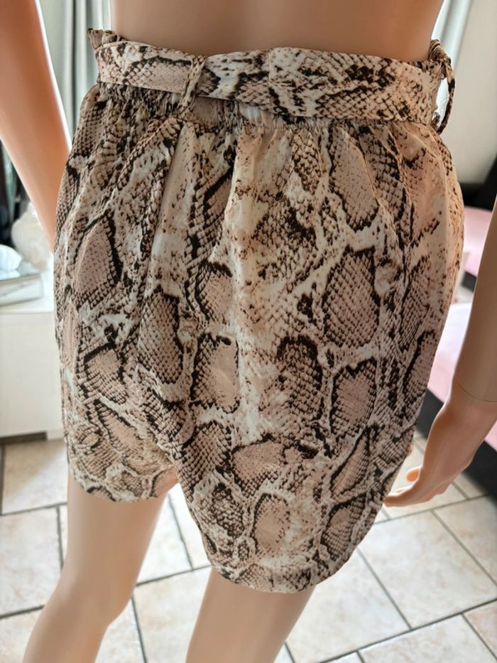 Short imprimé neuf - photo numéro 2