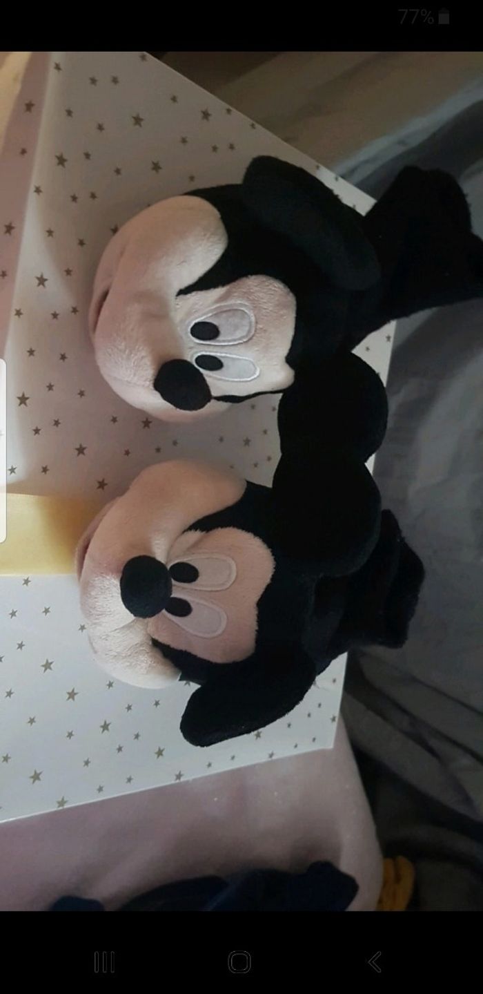 Chaussons chaussettes taille 24 Mickey - photo numéro 4