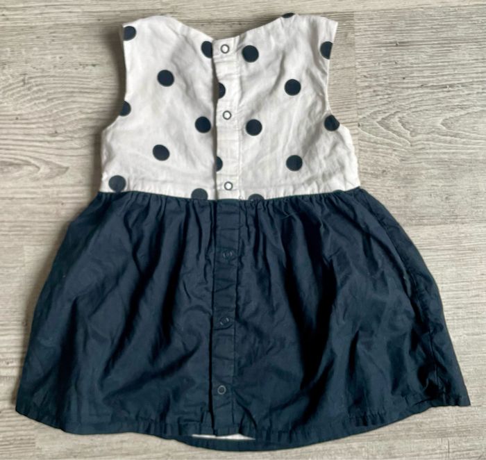 Robe 9 mois Kiabi - photo numéro 2