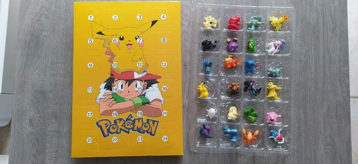 Calendrier de l'avent pokémon jaune Pikachu et ses figurines - photo numéro 4