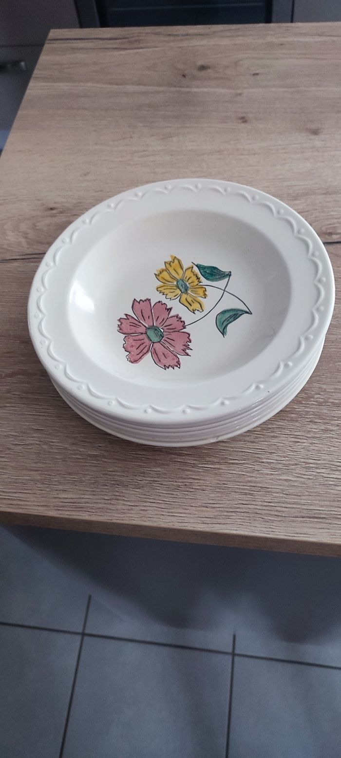 Lot assiettes - photo numéro 2