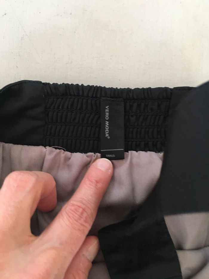 Robe Vero Moda grise et noire avec noeud taille S / M - photo numéro 5