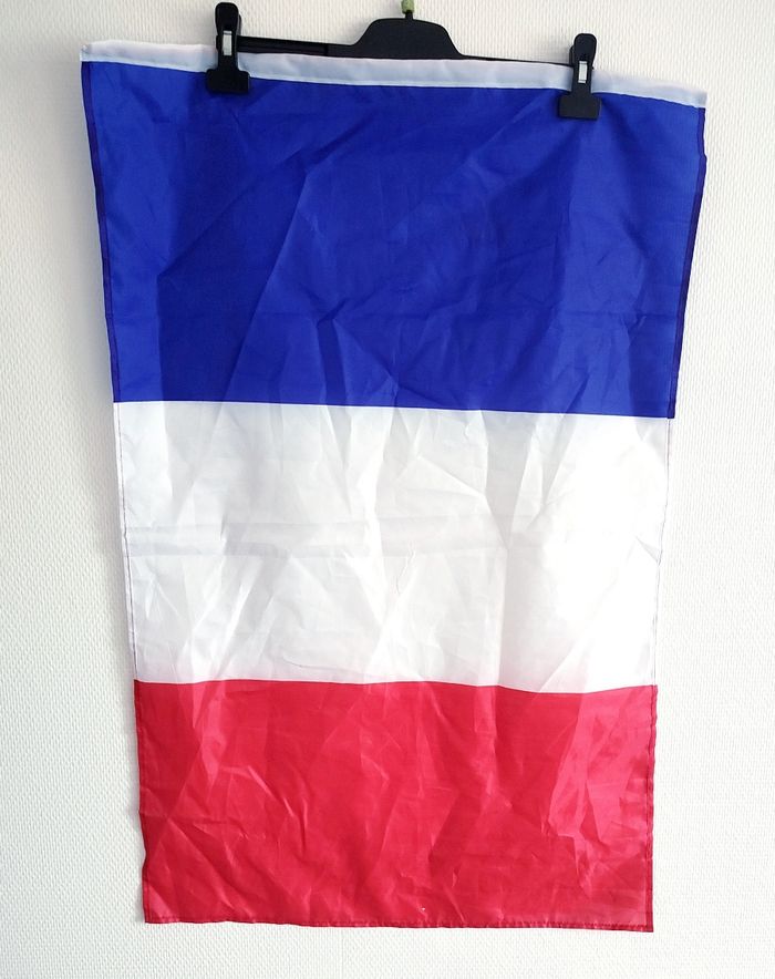 Drapeau Français taille 90x60 cm - photo numéro 3