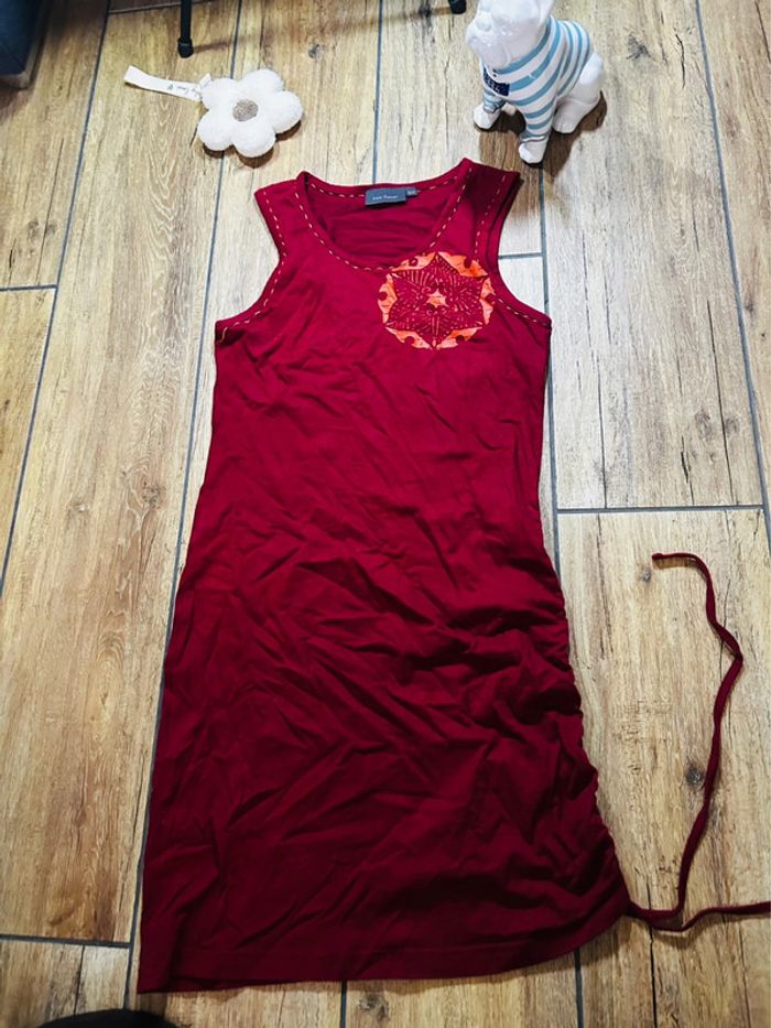 Très jolie robe rouge kiabi taille M