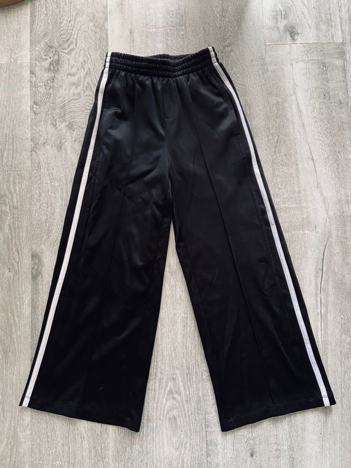 Pantalon Bershka 10/12 ans - photo numéro 1