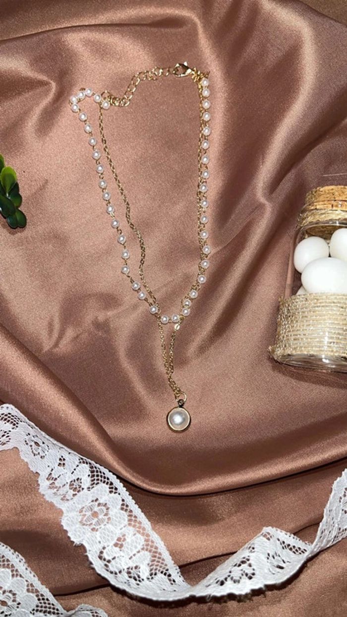 Collier double rang – Perles blanches & perle blanche entouré d’or - photo numéro 2