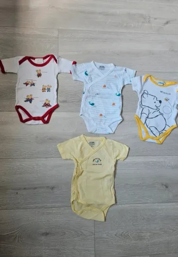 🌟lot de 4 bodys manche courte 🌟