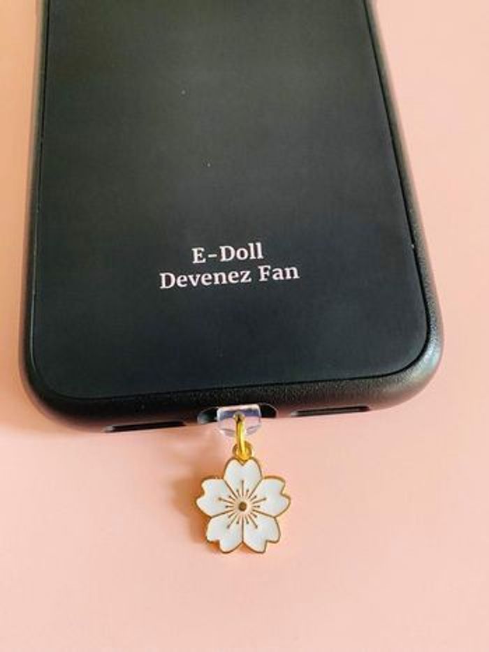 Bijoux Telephone ou switch Fleur de Sakura Cherry Blossom