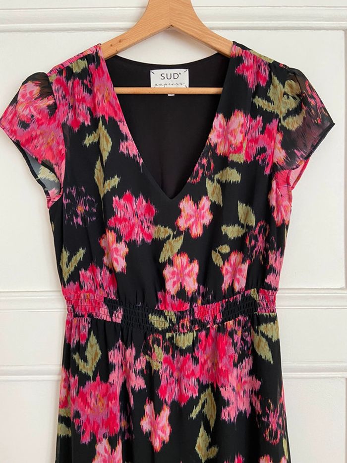 Magnifique robe fleurie Sud Express état neuf - photo numéro 2