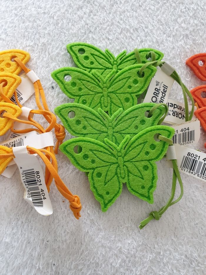 Lot de 12 papillons en feutrine neuf - photo numéro 3