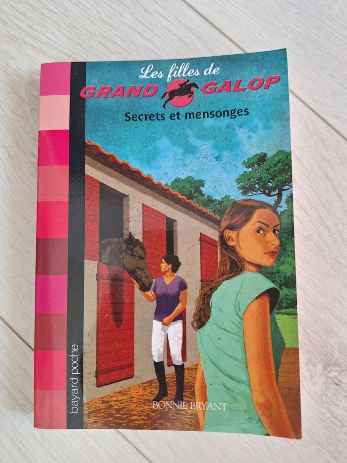 "Les filles de Grand Galop" de Bonnie Bryant