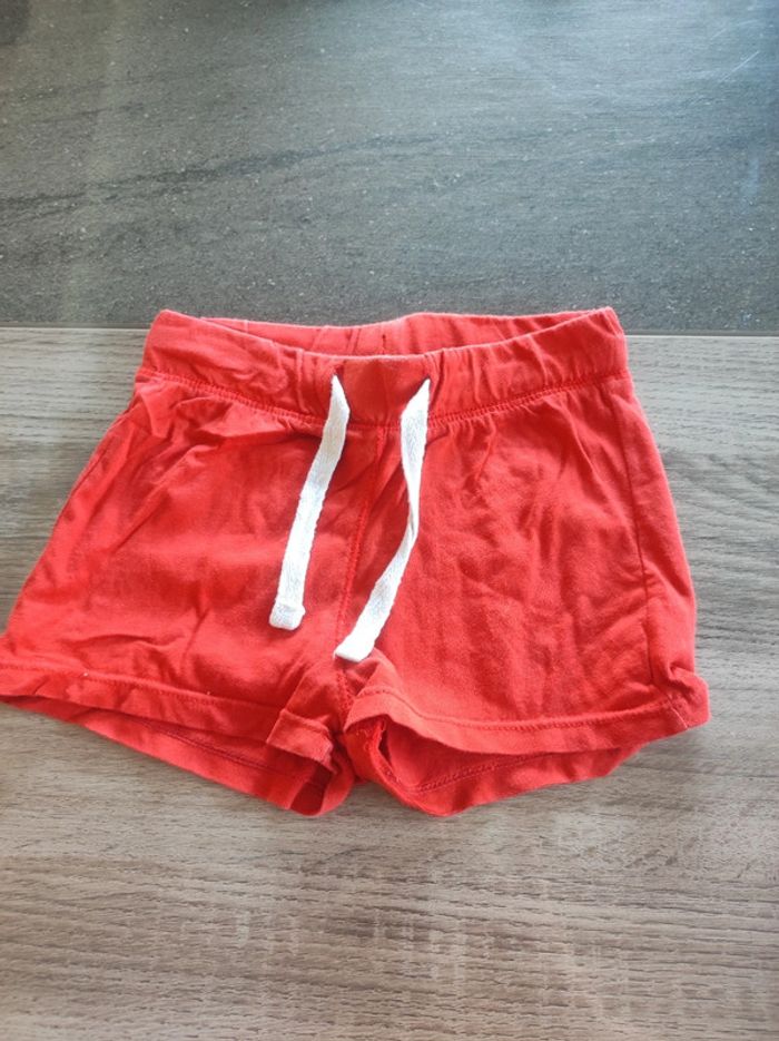 Lot 12 shorts été garçon 18 mois - photo numéro 6