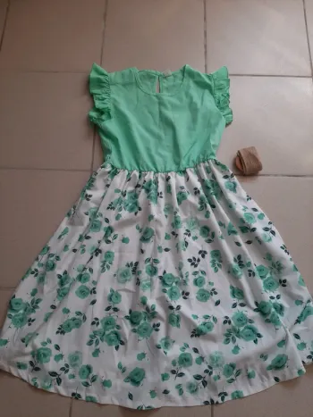 Robe fille avec ceinture 10 ans