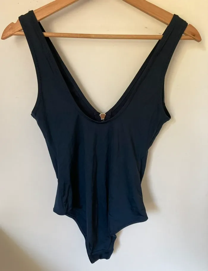 Maillot de bain 1 pièce bleu marine H&M taille 40 - photo numéro 2