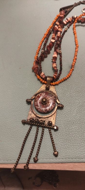 Collier ethnique pierre semi précieuse