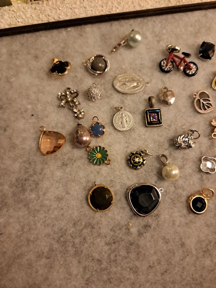 Lot de pendentifs diverses multicolore - photo numéro 4