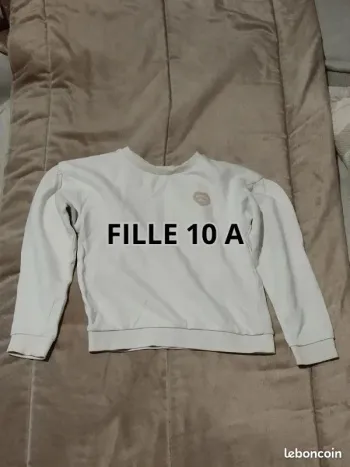 Sweat Kiabi blanc fille 10 ans  7529784621