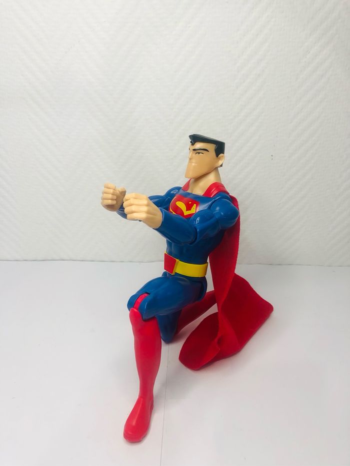 Figurine articulée Superman 30cm - photo numéro 9
