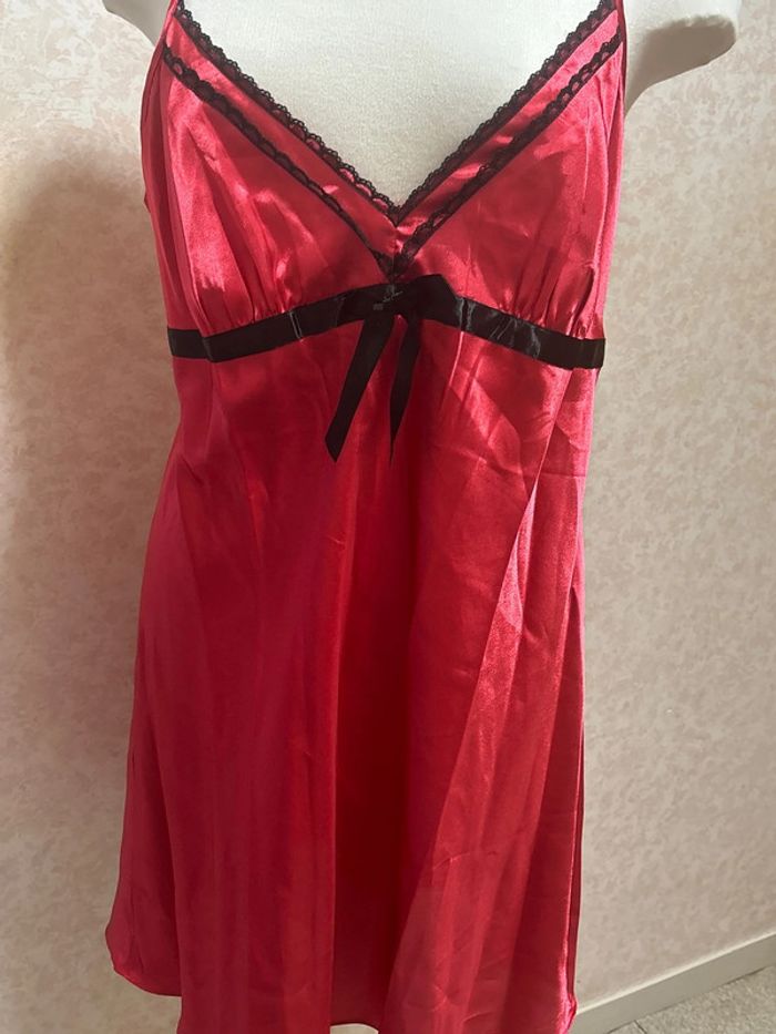 Nuisette taille 42 marque avon - photo numéro 2