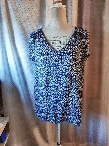 Blouse Camaieu bleu à fleurs blanches, taille 36, TBE!