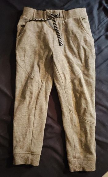 Pantalon survêtement 4 ans 