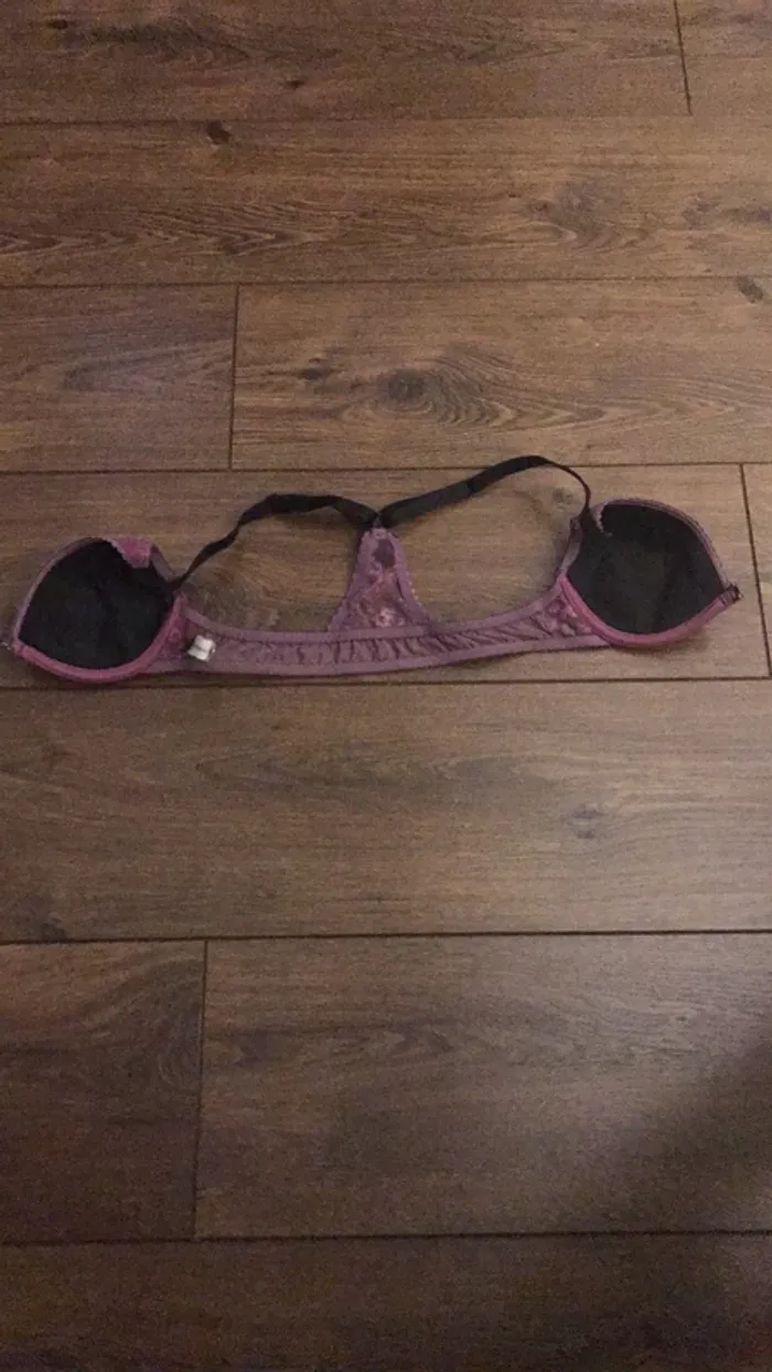 Soutien gorge - photo numéro 3