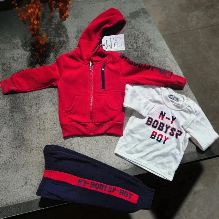 Ensemble 3 pieces rouge bleu M 🌹12 mois 🌹