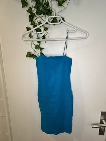 Robe tube fines bretelles