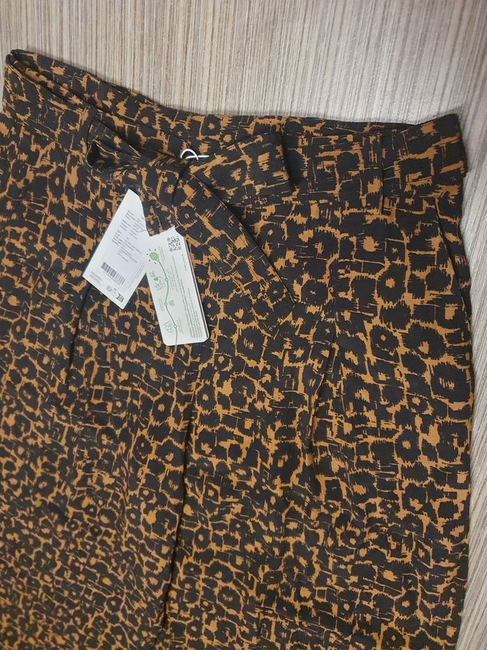 Très joli pantalon fluide à motifs Vila 🖤 - photo numéro 5