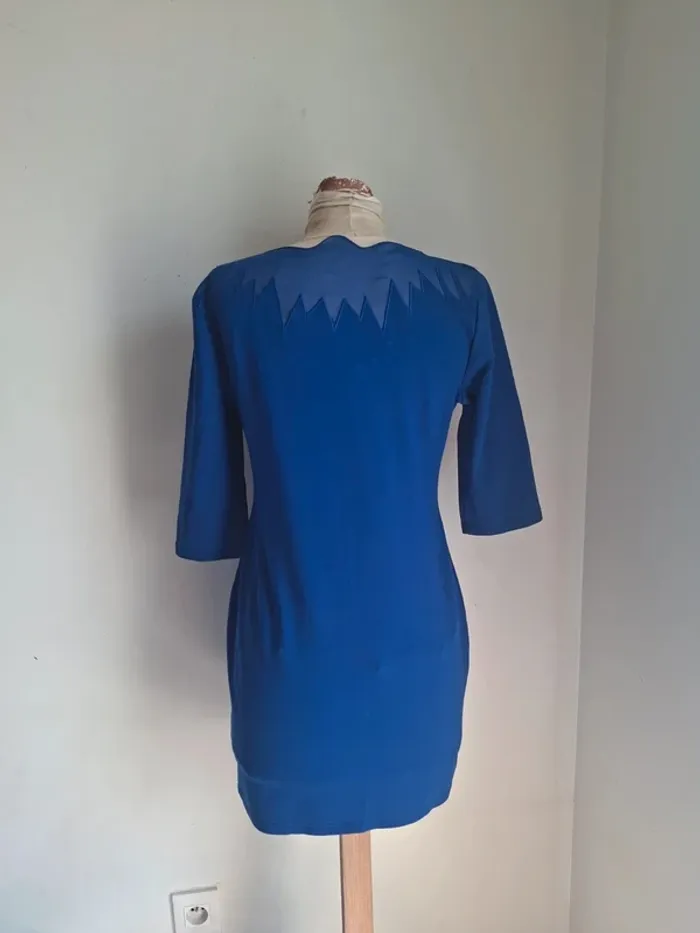 Robe/tunique droite bleue brodée perles Capsule - neuve - taille 40 - photo numéro 3
