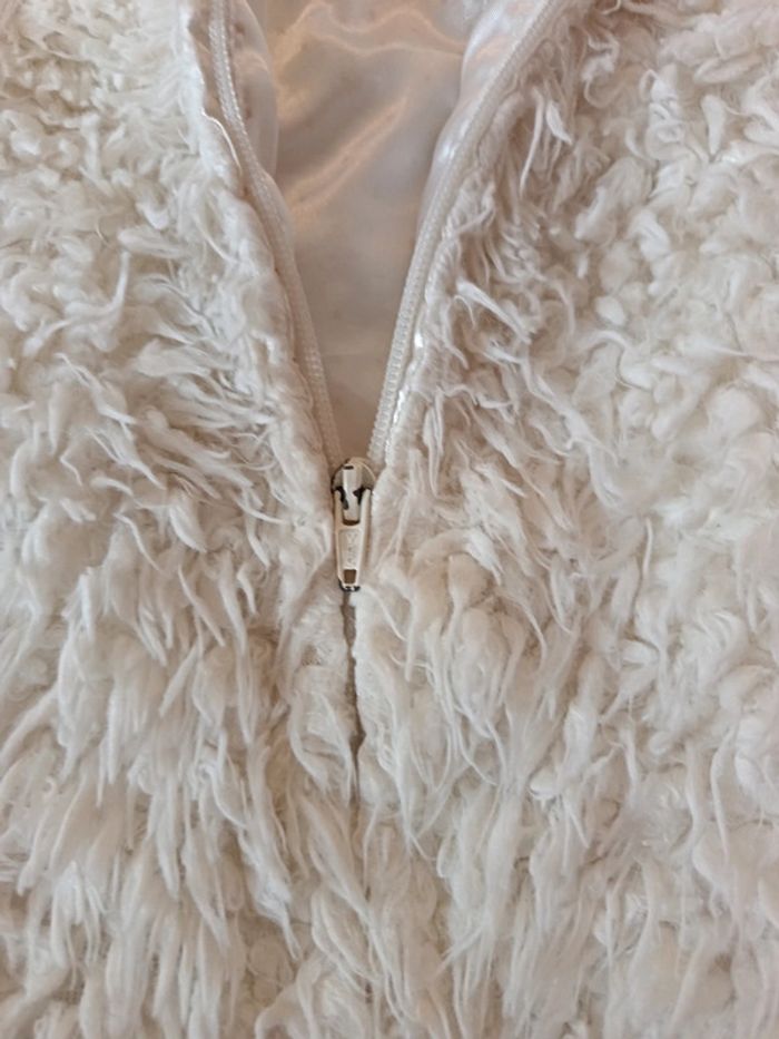 Veste Gilet 8 ans écru crème ille effet poilu fermeture éclair - photo numéro 10