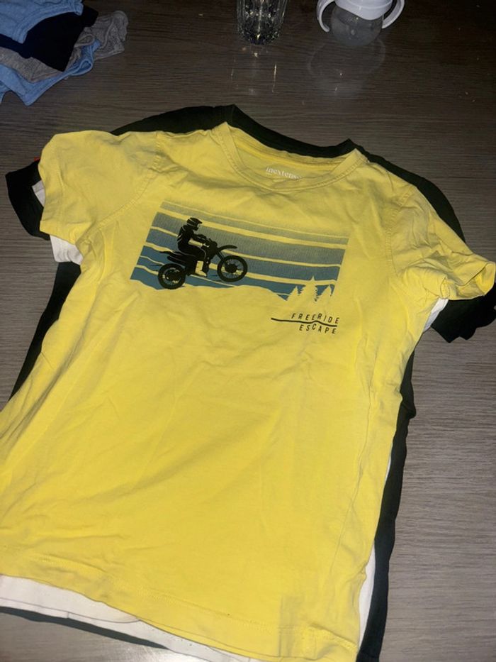 Lot t shirt 8 ans - photo numéro 6
