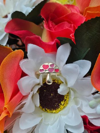 Bague en forme de champignon